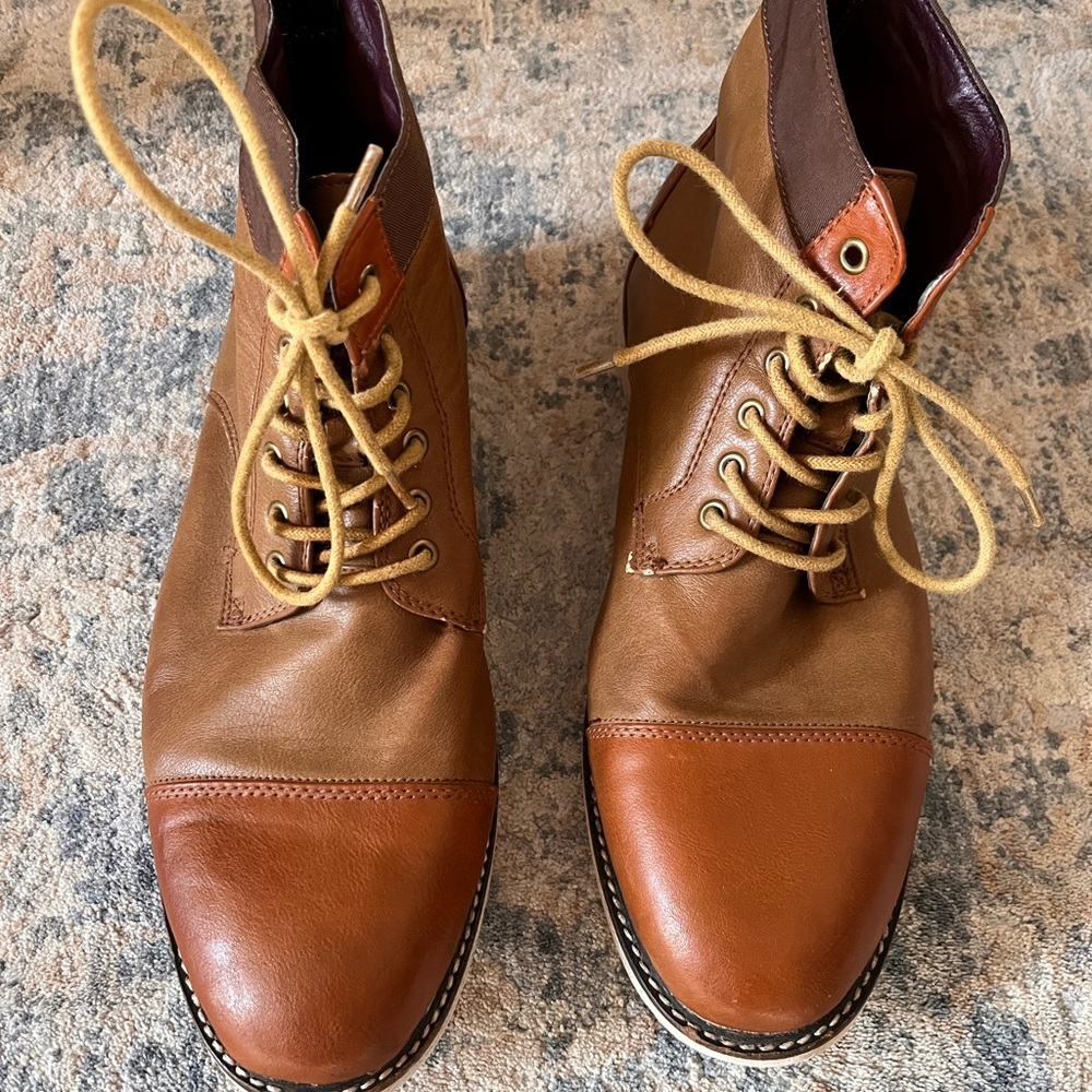 Cool size 9 1/2 men’s ankle boots